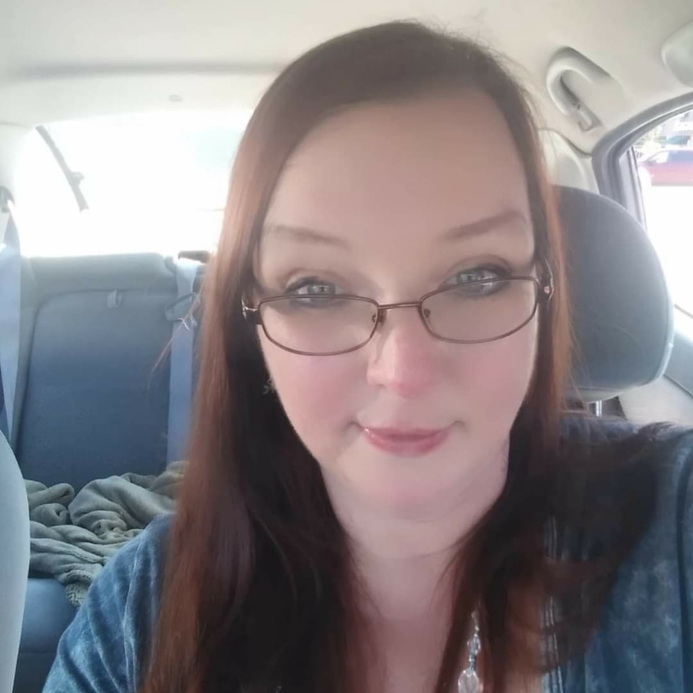 Meet your Posher, Crystal